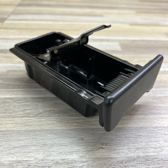 00-06 Subaru Legacy Outback Baja dash console ashtray insert 66160-AE000 - JL497 - Picture 1 of 6